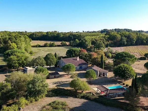Maison 12 pièces 366 m²