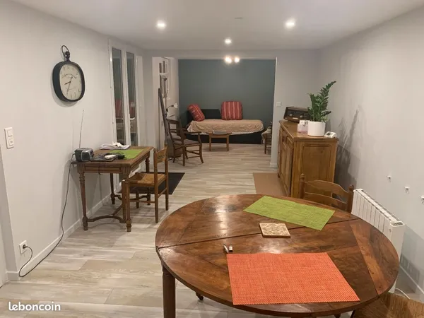 Location Grand T2 Bas de villa avec jardin privatif