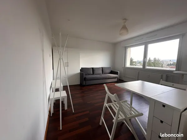 Studio 1 pièce 24 m²
