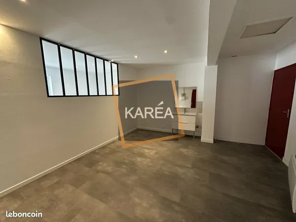BUREAUX 34 m² BUSSY SAINT GEORGES