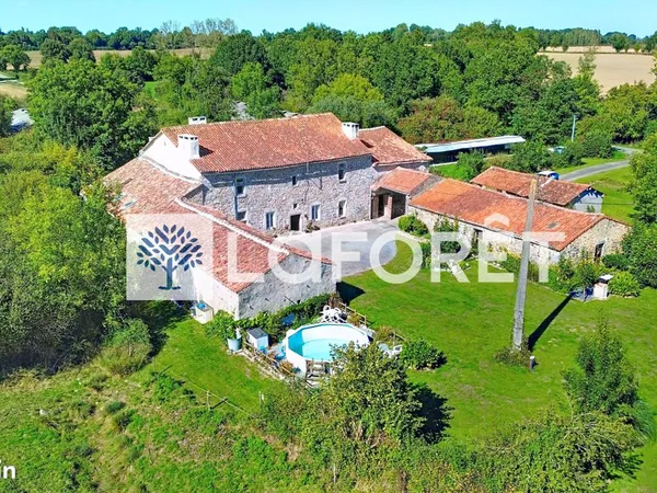 Ferme 9 pièces 282 m²
