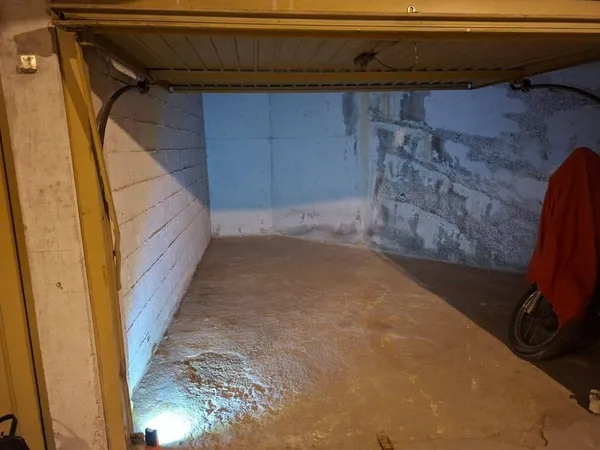 Parking 13 m²