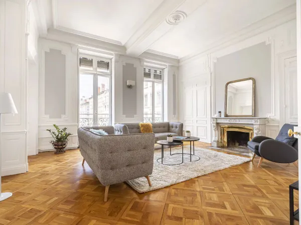 Appartement 6 pièces 192 m²