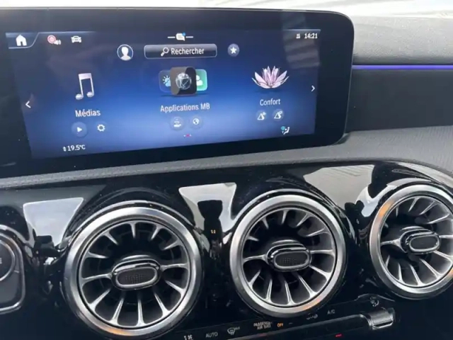 Mercedes Classe A 180 amg line — photo 19