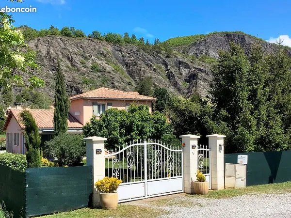 Villa 171m²/1015m² double garage