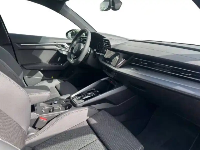 Audi A3 allstreet 40 tfsi e hybride rechargeable 204 s tronic 6 — photo 38