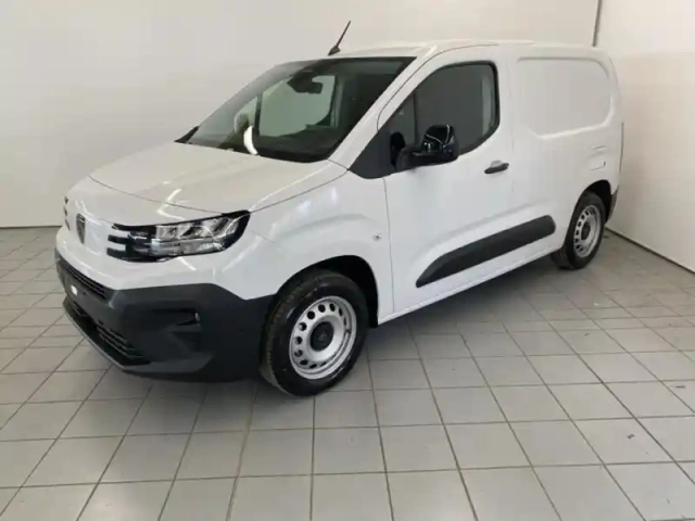 Peugeot Partner m diesel 130ch automatique pack premium connect — photo 2