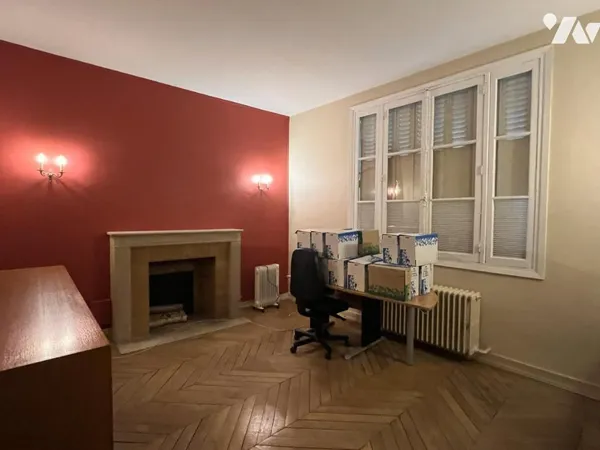 Maison 8 pièces 250 m²
