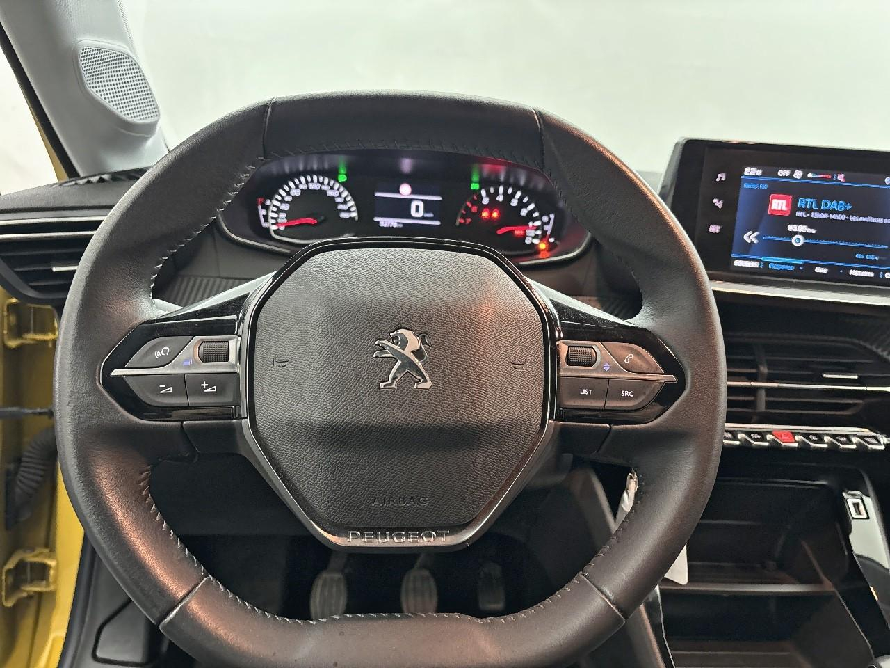 Peugeot 208 puretech 75 s&s bvm5 style — photo 20