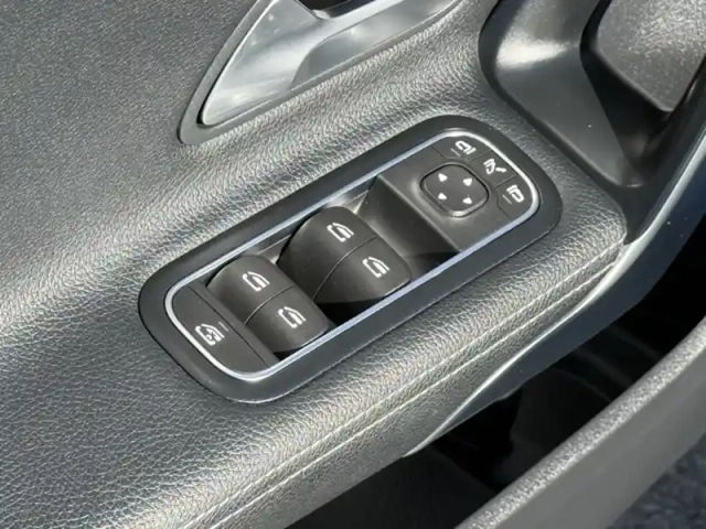 Mercedes Classe A 180 d progressive line berline / v1771 c — photo 26