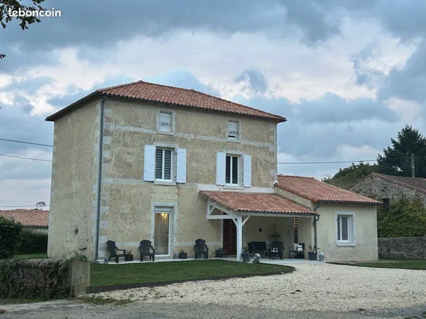 À Louer maison ancienne rénover