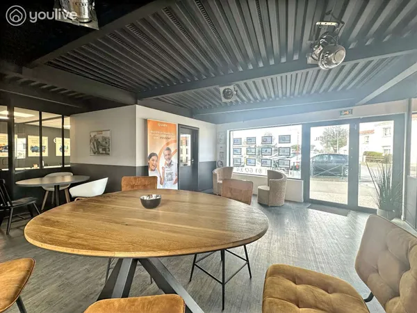 Bureaux 1 pièce 120 m²