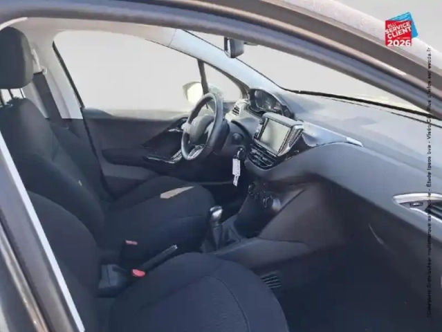 Peugeot 208 1.2 puretech 82ch e6.c allure 5p — photo 5