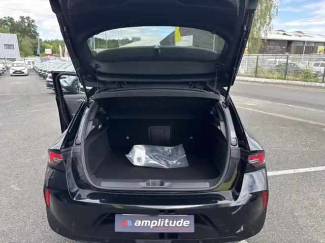Opel Astra 1.6 turbo 225ch hybrid gse bva8 — photo 13