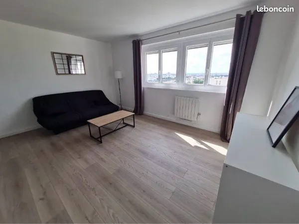 GRAND STUDIO MEUBLÉ 35 m² - CLICHY-LA-GARENNE / PORTE DE CLICHY