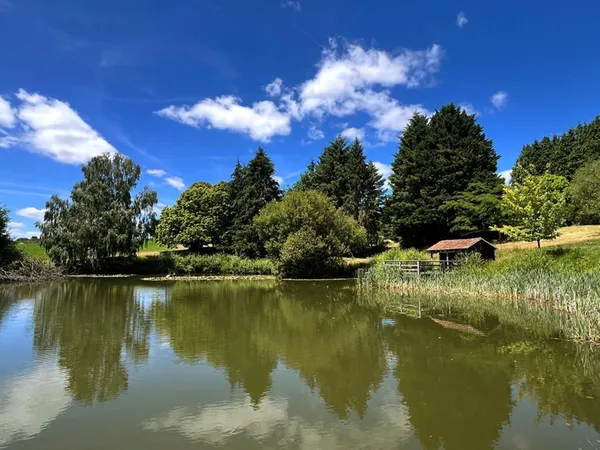 Etang avec chalet 4 pièce(s) 35 m2