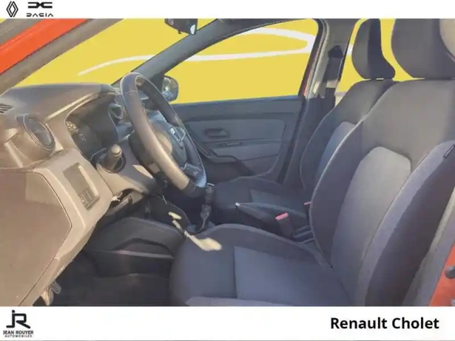 Dacia Duster 1.0 eco-g 100ch essentiel 4x2 — photo 3