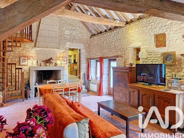 Maison 10 pièces 300 m²
