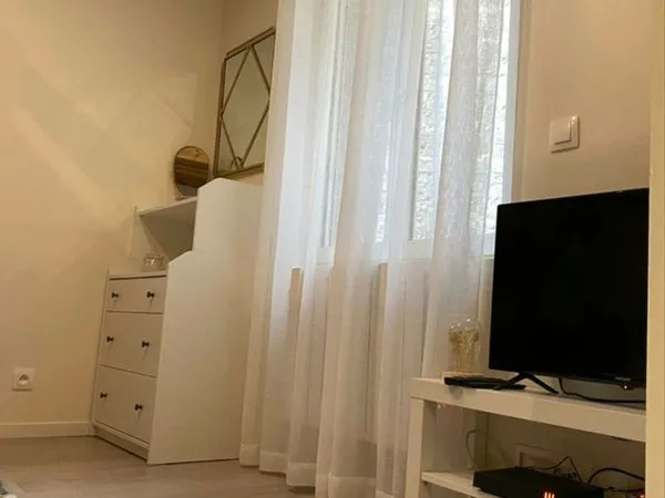 Studio meublé