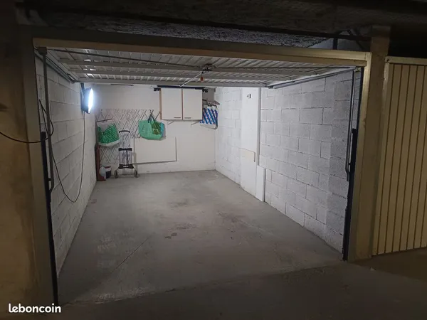 Location box ferme 15m2 moyennes breguieres