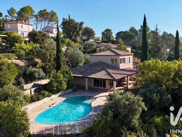 Maison 7 pièces 204 m²