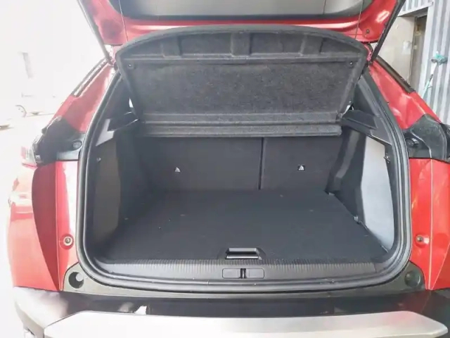 Peugeot 2008 puretech 130 s&amp;s bvm6 — photo 6