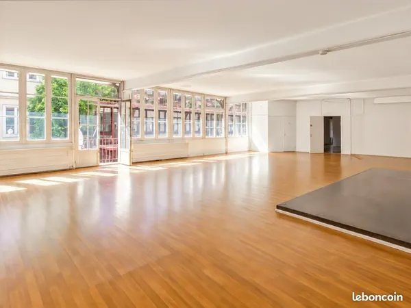 Bureaux 105 m²