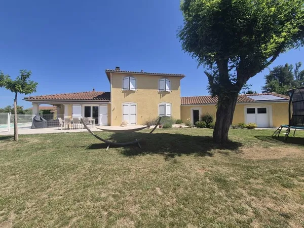Belle maison avec piscine