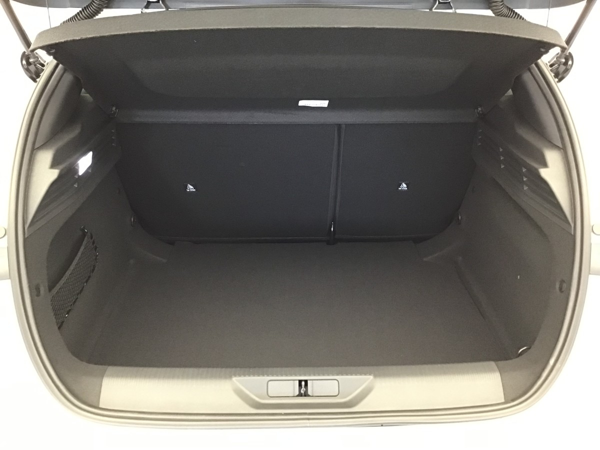 Peugeot 308 — photo 24