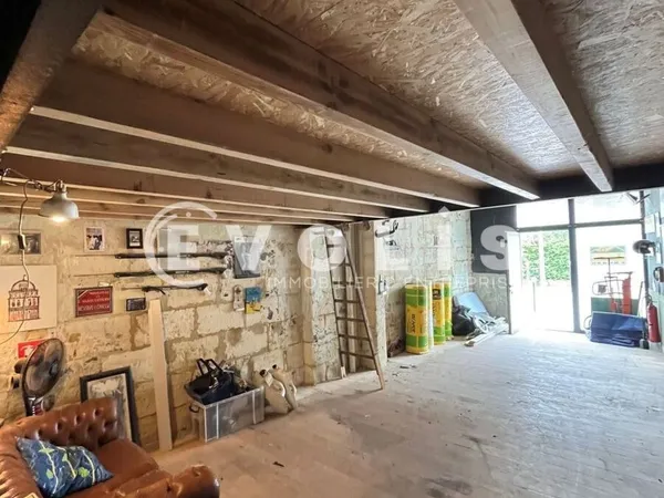 Locaux commerciaux - A LOUER - 34 m² non divisibles