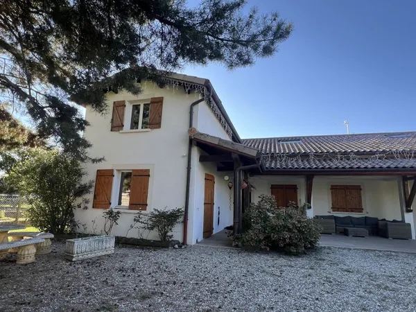 Loue maison 280m² - 6 ch Quincieux (69)