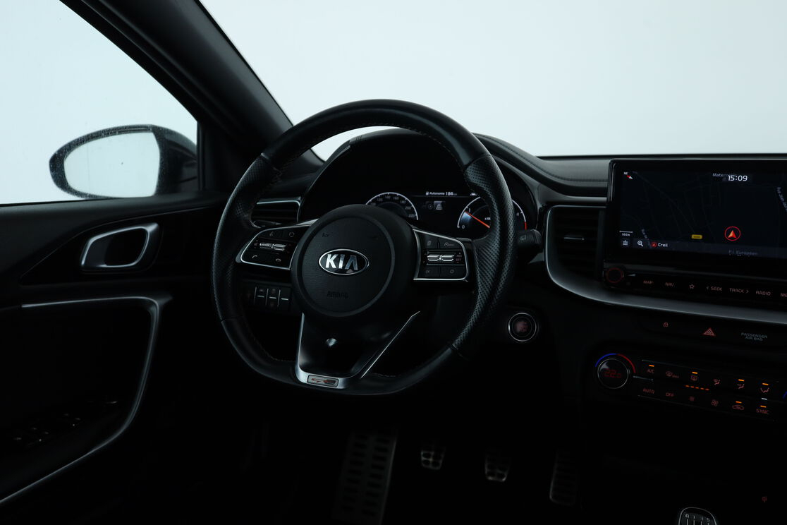 Kia cee'd 1.6 CRDi ISG MHEV GT Line iBVM6 — photo 12
