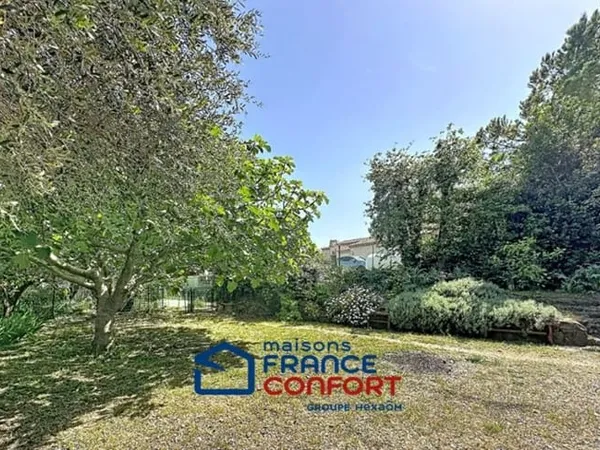 Terrain 443 m²