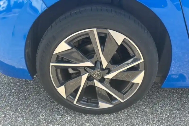 Peugeot 308 puretech 130ch s&amp;s bvm6 — photo 11