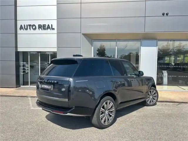 Land Rover Range Rover swb p510e phev awd — photo 3