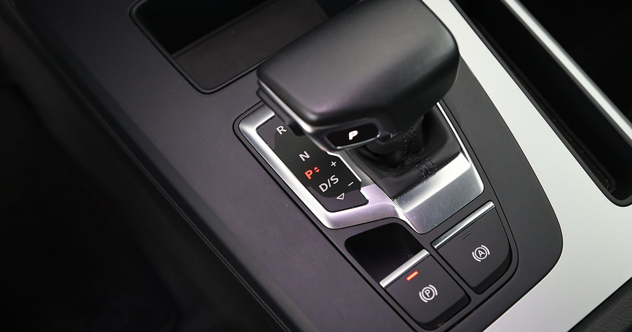Audi Q5 — photo 22