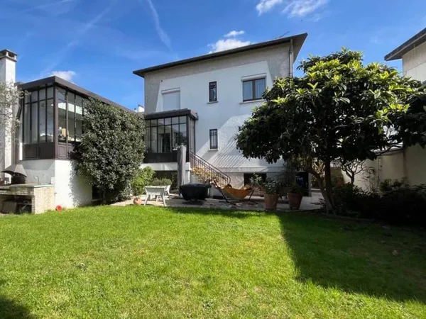 Maison 7 pièces 145 m²