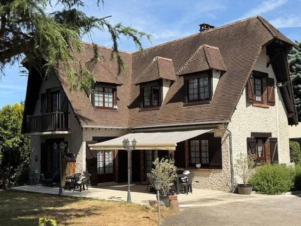 Maison 6 pièces 181 m²