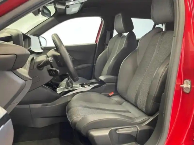 Peugeot 2008 1.2 puretech 130ch s&amp;s gt line — photo 5
