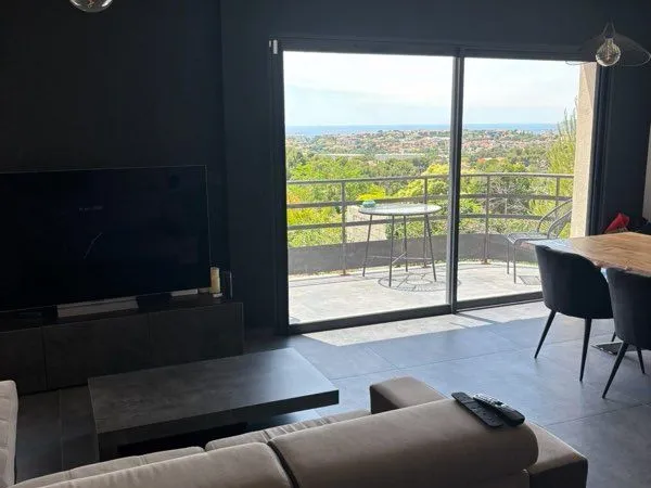Maison individuelle avec piscine