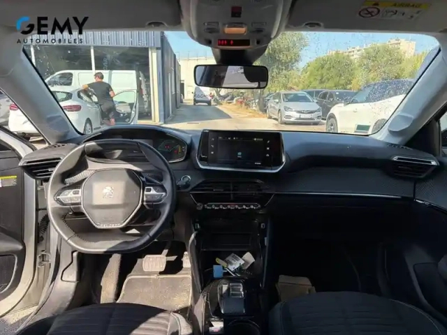Peugeot 208 electrique 50 kwh 136ch — photo 8