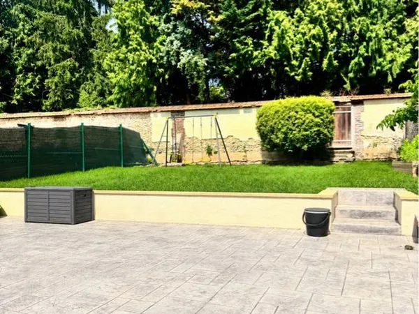 Maison 3 pièces 100 m2 - Entièrement rénovée - Jardin & terrasses - Esches