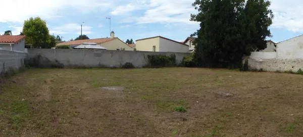 Hors lotissement bien placé
