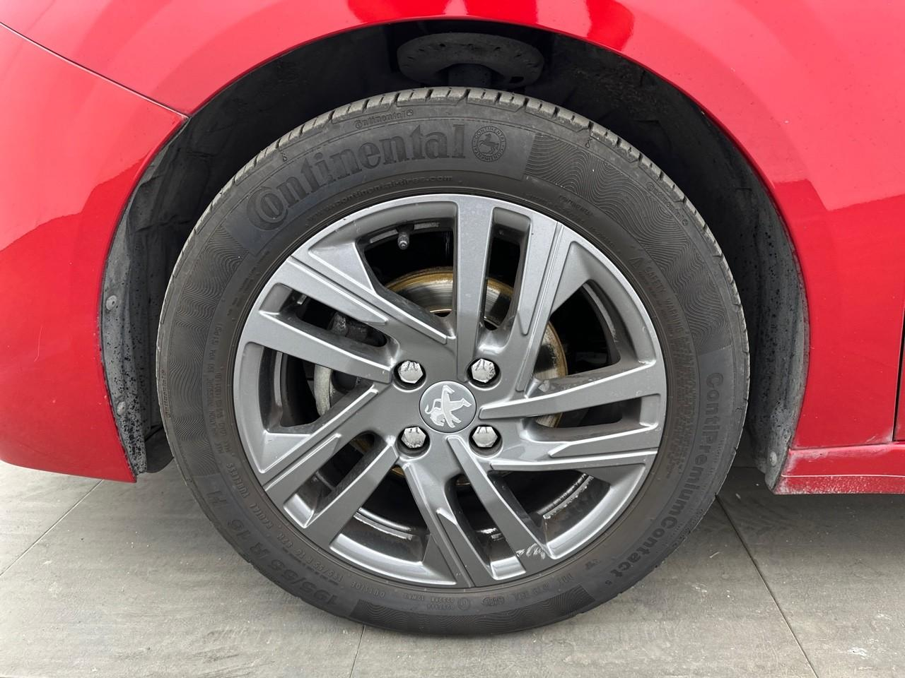 Peugeot 208 puretech 75 s&s bvm5 style — photo 14