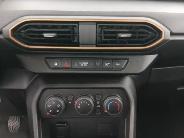 Dacia Sandero 1.0 tce 90ch stepway essential — photo 4