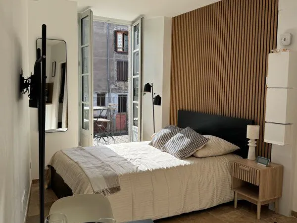 STUDIO BEAUMONT CLIMATISÉ - 18m2