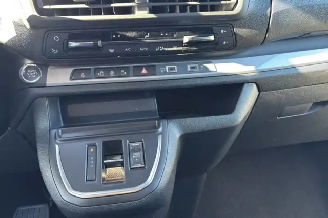 Citroën Spacetourer m diesel 180 ch automatique — photo 50