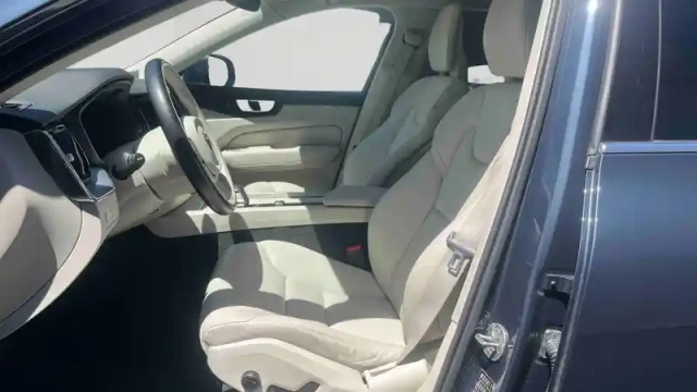 Volvo Xc60 t6 recharge awd 253 ch + 145 ch geartronic 8 — photo 4
