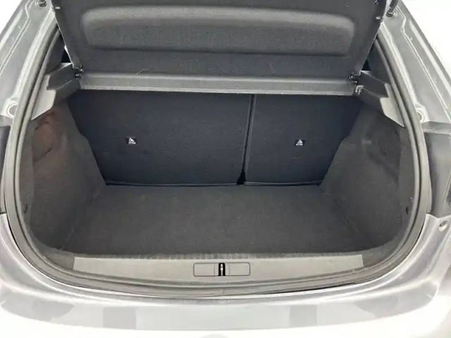 Peugeot 208 hybrid 100 e-dcs6 — photo 6