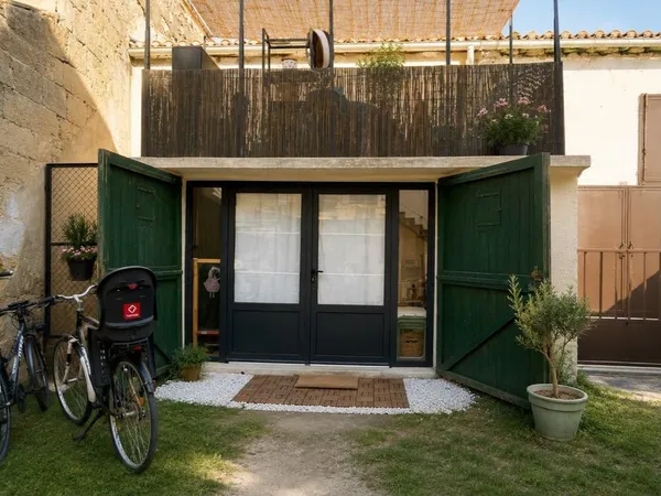 Loft / duplex atypique ? Le Cailar